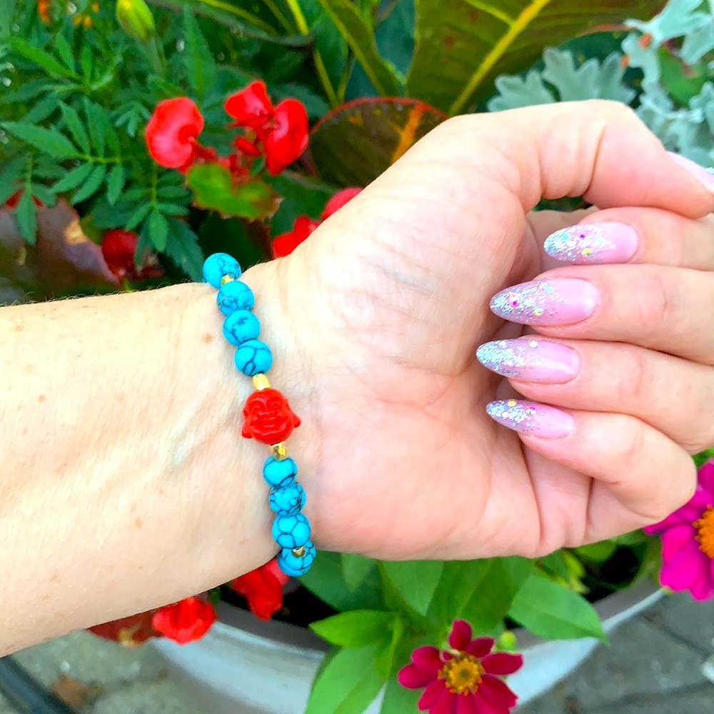 Howlite Red Buddha bracelet